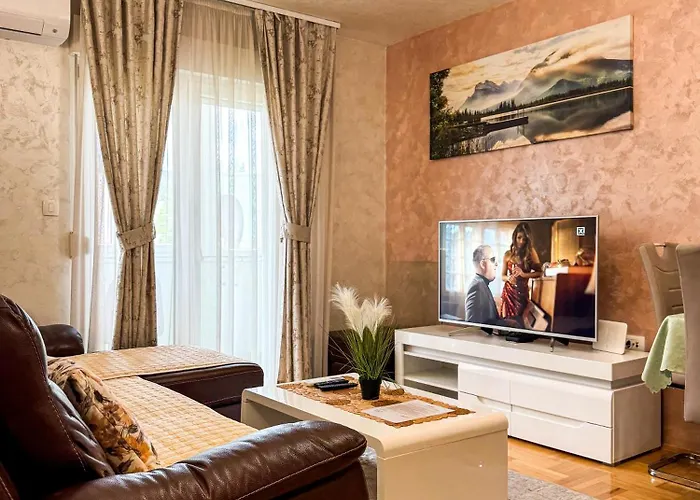 Lux Deluxe Apartment